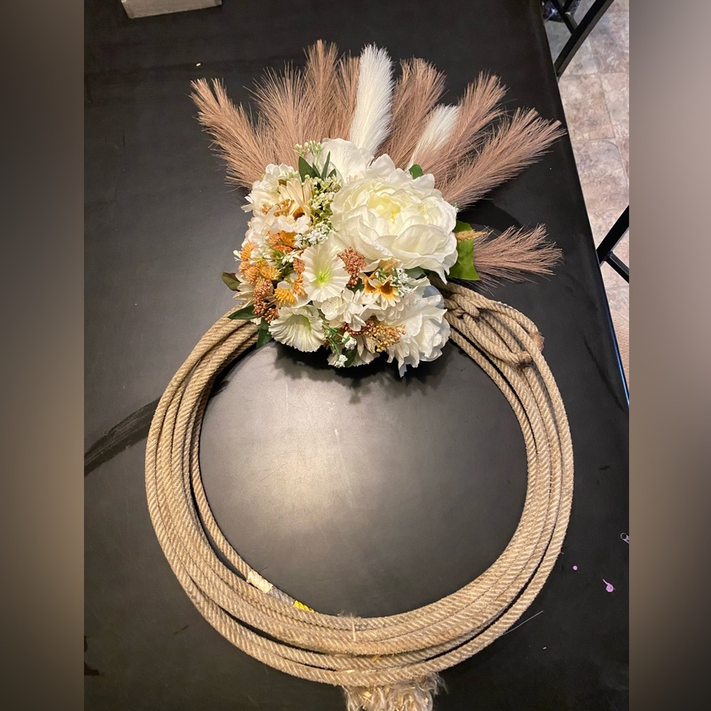 Rustic Floral Rope Wall Decor - Picture 4 of 4